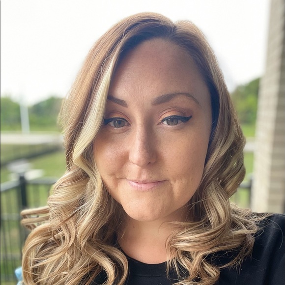 Meet your Posher, Kelly - Picture 1 of 1